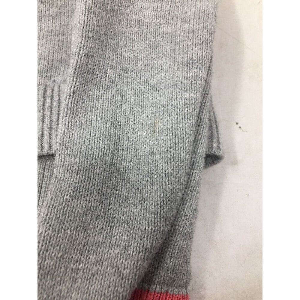 GAP KIDS Girls Size XL (12) Long Sleeved Gray Heart Intarsia Sweater - Picture 6 of 7